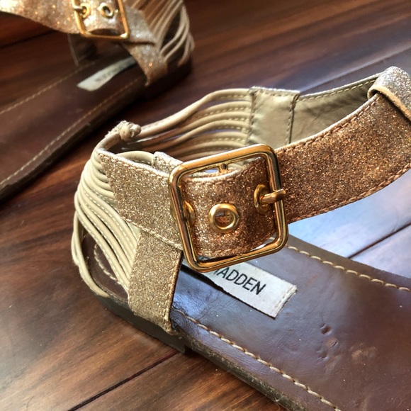 Steve Madden T Strap Sandal Size 10 - Picture 3 of 4